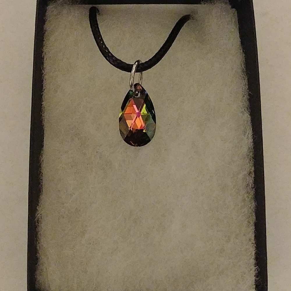 Cypress Green Crystal Teardrop Necklace - Picture 3 of 8